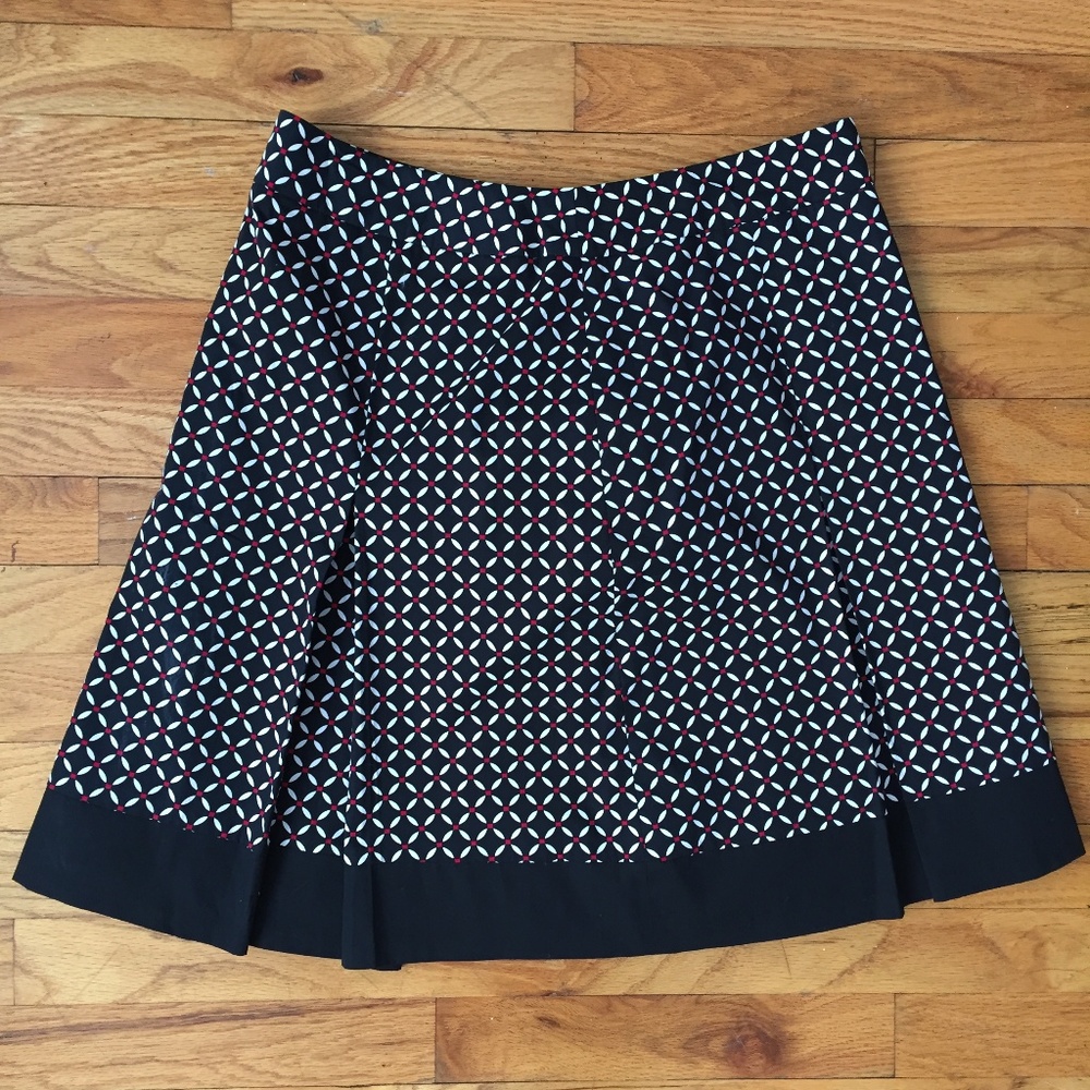 Ann Taylor Black Patterned Cotton Pleated Skirt